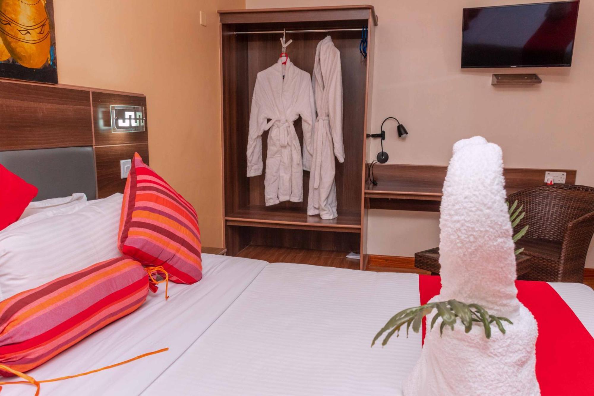 Buraha Zenoni Hotel&Resort Nakuru Esterno foto