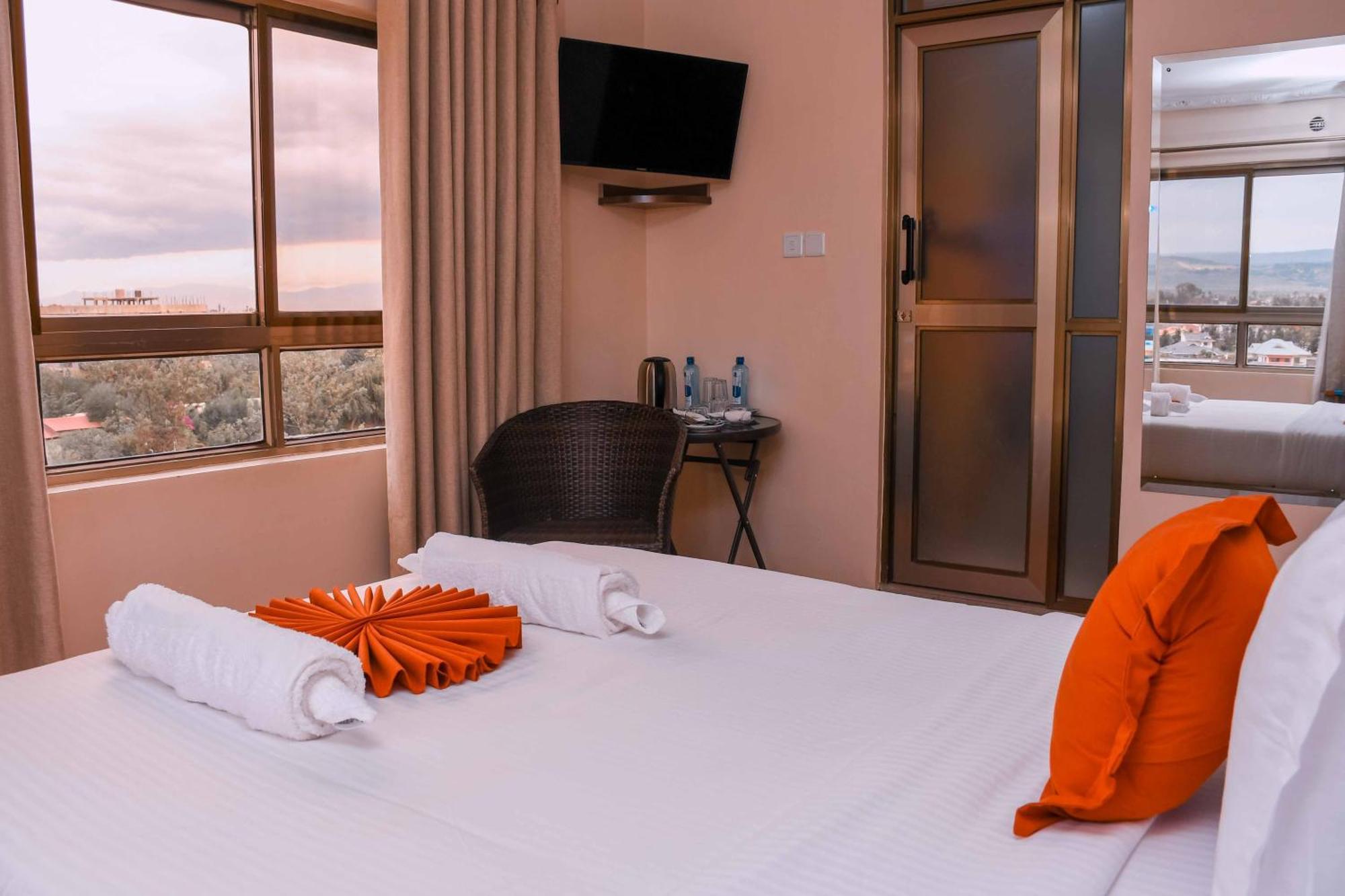 Buraha Zenoni Hotel&Resort Nakuru Esterno foto